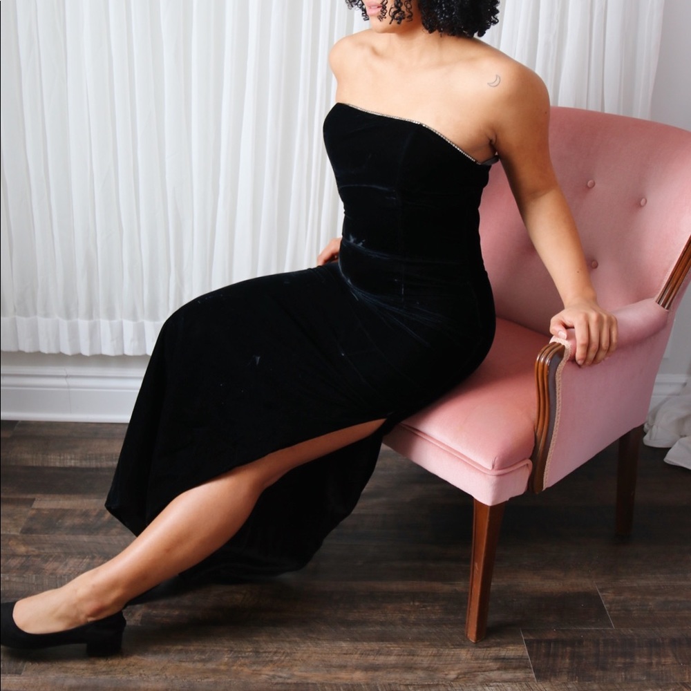 90’s / Y2K Black Velvet Gunne Sax Gown
